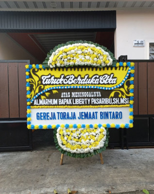 Papan Bunga Duka di Kebon Jeruk