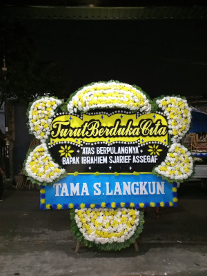 Papan Bunga Duka di Kebon Jeruk